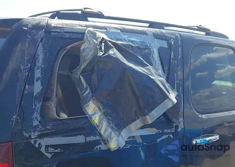 2013 Chevrolet Tahoe Lt из США, поврежденный, VIN 1GNSCBE01DR153743